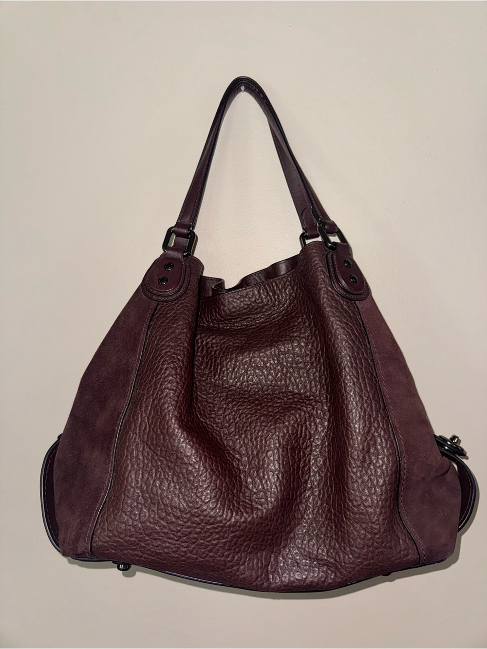 Coach Edie 42 Shoulder Bag
